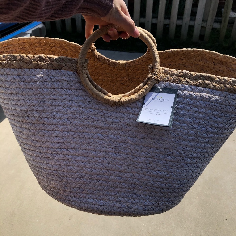 Picnic basket